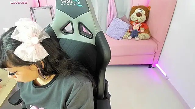 zoesullivan online show from January 24, 2025, 9:49 am