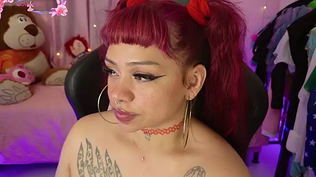 Snapshot of zoesullivan chatting on July 6, 2026, 10:01 am zoesullivan online show from July 6, 2026, 10:01 am