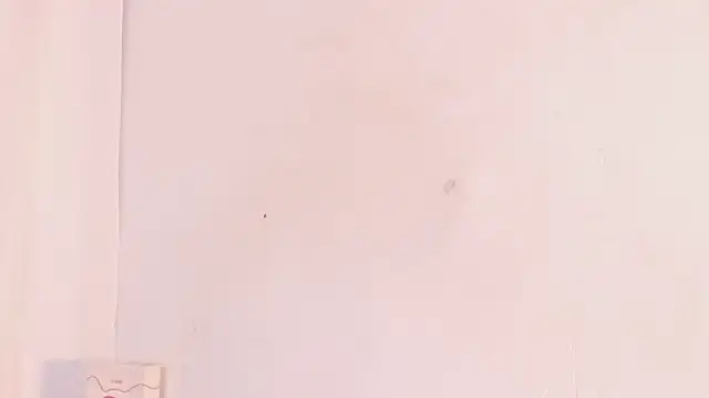 MiaKirshner online show from April 6, 2026, 3:13 pm