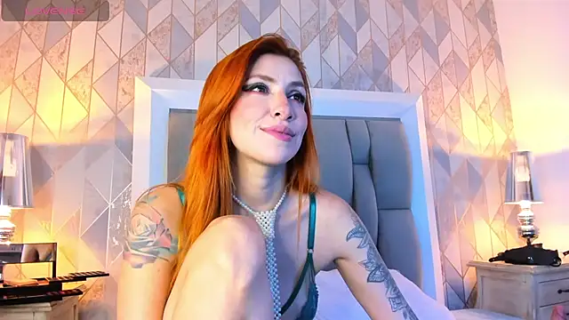 Ginger Violetta  online show from December 27, 2024, 7:35 pm