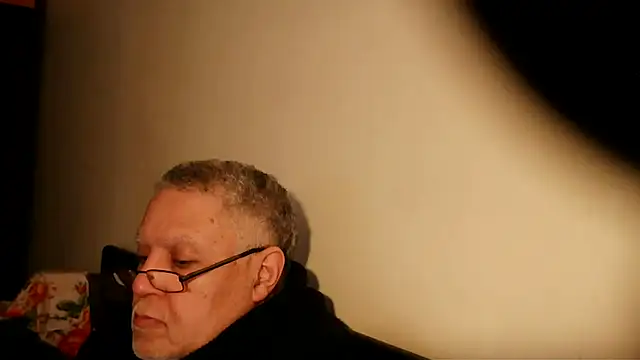 100Tauros online show from March 6, 2025, 5:54 pm