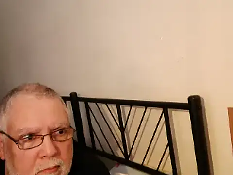 100Tauros online show from September 13, 2025, 10:04 am