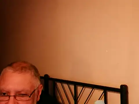 100Tauros online show from September 20, 2025, 9:05 pm