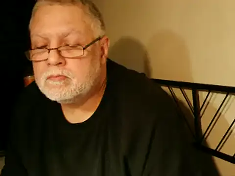 100Tauros online show from October 8, 2025, 10:18 pm