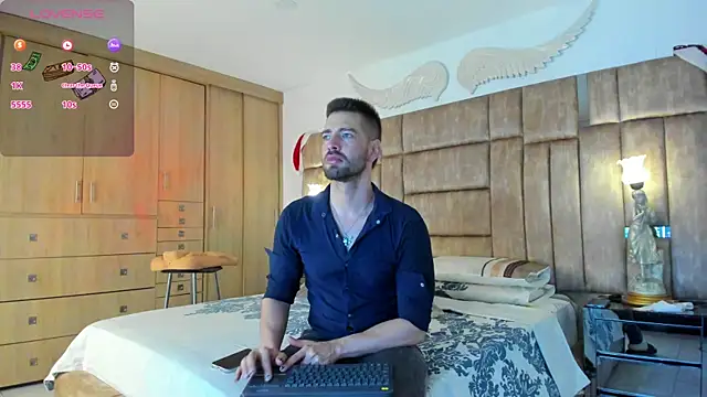 petterwilly1 online show from January 11, 2025, 1:11 pm