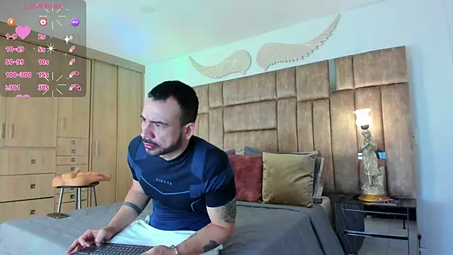 petterwilly1 online show from October 21, 2025, 3:13 pm