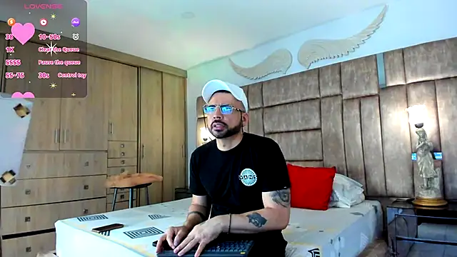 petterwilly1 online show from October 29, 2025, 9:05 pm