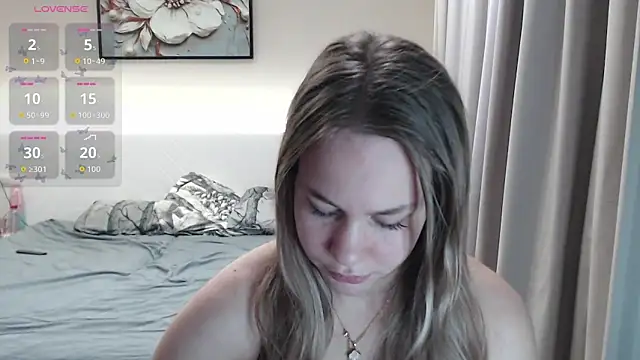 annabel8 online show from November 23, 2025, 9:25 pm