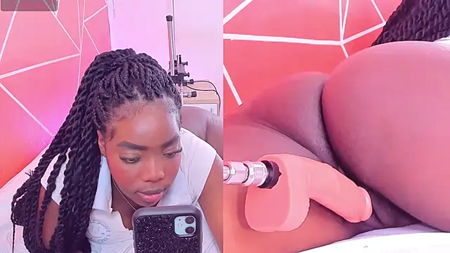 Snapshot of zoeethompson_cm chatting on March 10, 2025, 11:10 am zoeethompson cm online show from March 10, 2025, 11:10 am