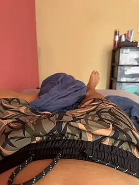 Entraymira online show from January 17, 2026, 4:43 pm