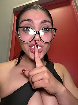 zui lu online show from March 2, 2025, 4:17 am