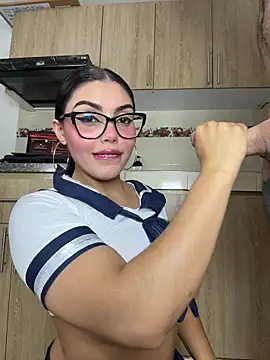 zui lu online show from October 15, 2025, 2:11 am