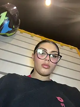 zui lu online show from January 11, 2026, 4:06 am