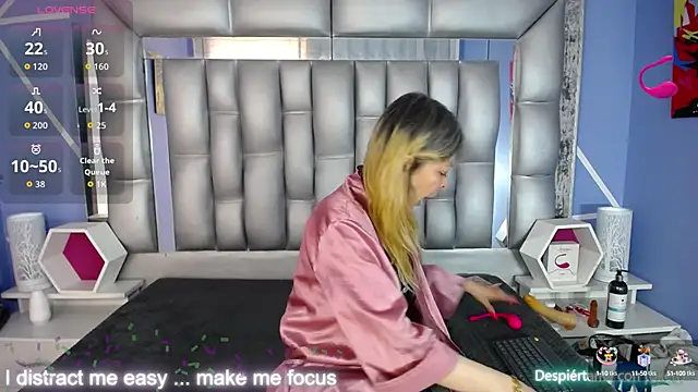 sophia ny online show from September 26, 2025, 1:59 pm