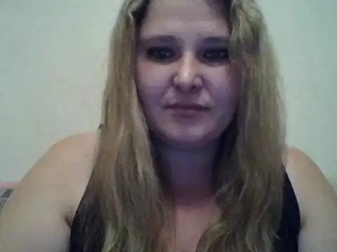 Snapshot of ParisMimi chatting on December 2, 2025, 9:32 pm ParisMimi online show from December 2, 2025, 9:32 pm