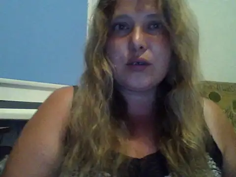 ParisMimi online show from July 3, 2026, 8:48 pm