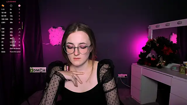 liana kisses online show from February 27, 2025, 2:53 am