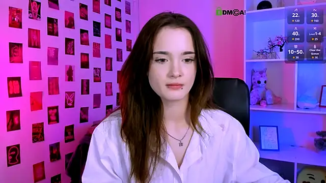Snapshot of liana_kisses chatting on July 10, 2026, 6:32 pm liana kisses online show from July 10, 2026, 6:32 pm