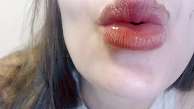 AliseSexyDoll777 online show from November 19, 2025, 4:51 pm