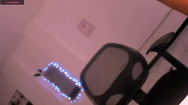 dulcemariacams online show from February 22, 2026, 6:57 am