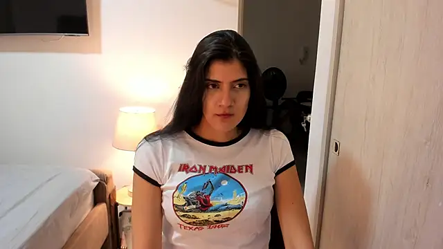 misstoya online show from September 8, 2025, 7:24 pm