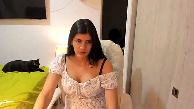 misstoya online show from October 1, 2025, 1:22 am