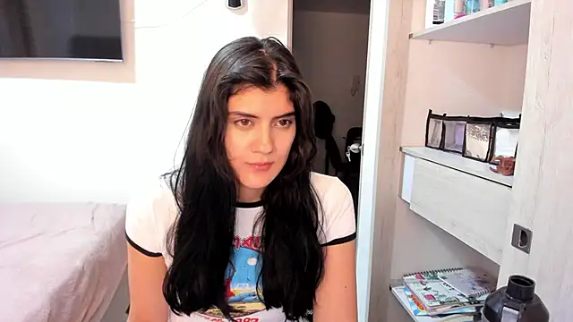 misstoya online show from December 22, 2025, 2:30 am