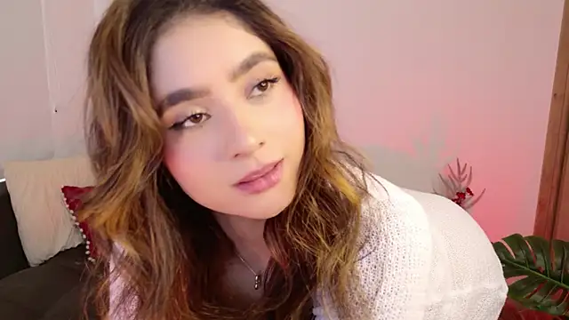 pamela  mar online show from December 2, 2025, 9:10 pm