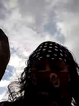 StaciGoodman online show from January 17, 2025, 9:06 pm