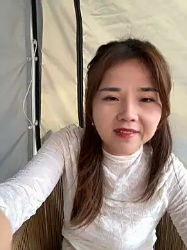 Snapshot of Efangfang chatting on December 18, 2024, 2:32 am Efangfang online show from December 18, 2024, 2:32 am