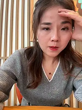 Snapshot of Efangfang chatting on December 23, 2024, 8:11 am Efangfang online show from December 23, 2024, 8:11 am