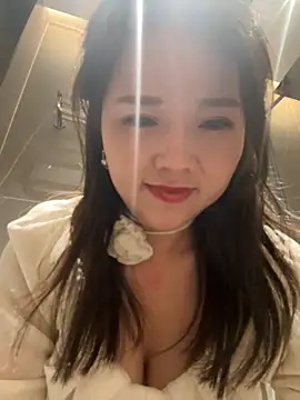 Snapshot of Efangfang chatting on January 4, 2025, 1:53 pm Efangfang online show from January 4, 2025, 1:53 pm