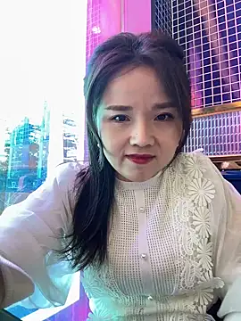 Snapshot of Efangfang chatting on January 12, 2025, 6:28 am Efangfang online show from January 12, 2025, 6:28 am
