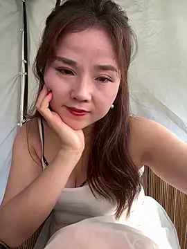 Snapshot of Efangfang chatting on March 3, 2025, 5:42 am Efangfang online show from March 3, 2025, 5:42 am