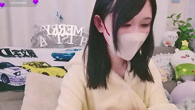 Snapshot of Conatsu chatting on December 9, 2024, 10:30 pm Conatsu online show from December 9, 2024, 10:30 pm