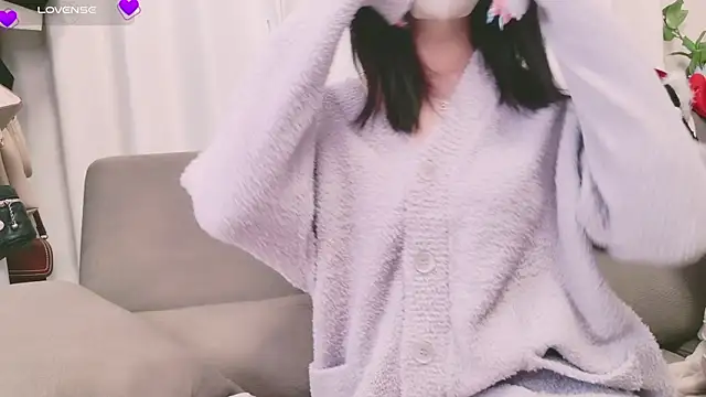 Snapshot of Conatsu chatting on January 22, 2025, 1:53 pm Conatsu online show from January 22, 2025, 1:53 pm