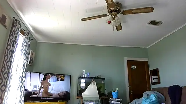 Bigloggz online show from April 16, 2026, 6:09 pm