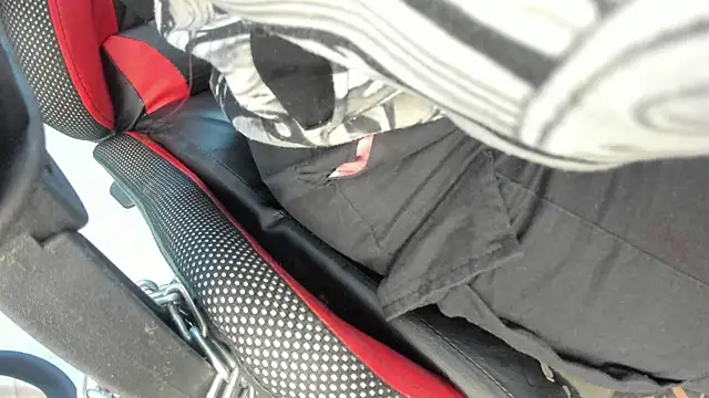 selene red  online show from March 25, 2026, 12:27 am