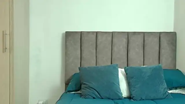 Snapshot of karina_lewis_ chatting on June 5, 2026, 5:14 am karina lewis online show from June 5, 2026, 5:14 am