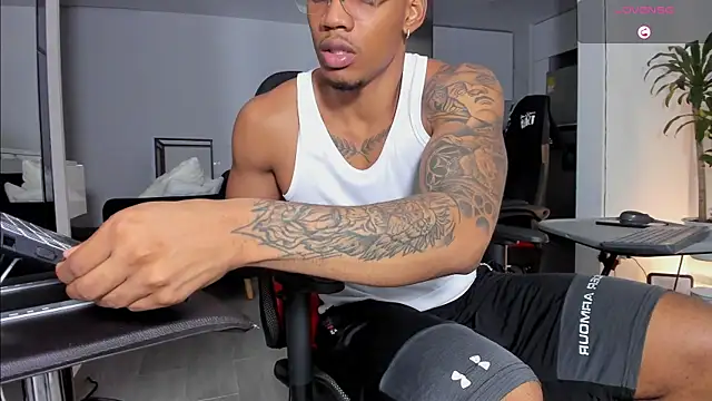 TROYWESLY- online show from September 24, 2025, 1:09 am