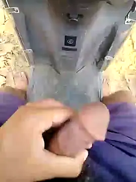 Snapshot of 88karan88 chatting on December 21, 2024, 8:50 am 88karan88 online show from December 21, 2024, 8:50 am