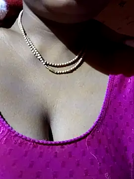 Snapshot of DARK_WINE_ chatting on November 10, 2025, 10:42 pm DARK WINE online show from November 10, 2025, 10:42 pm