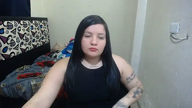 Snapshot of shopyymessy chatting on July 12, 2026, 6:32 pm shopyymessy online show from July 12, 2026, 6:32 pm