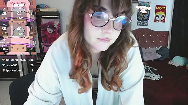 Snapshot of Avril2001 chatting on February 21, 2025, 3:23 am Avril2001 online show from February 21, 2025, 3:23 am