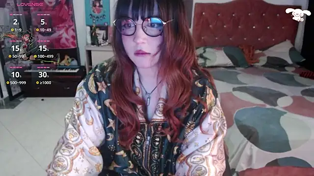 Snapshot of Avril2001 chatting on September 26, 2025, 12:25 am Avril2001 online show from September 26, 2025, 12:25 am