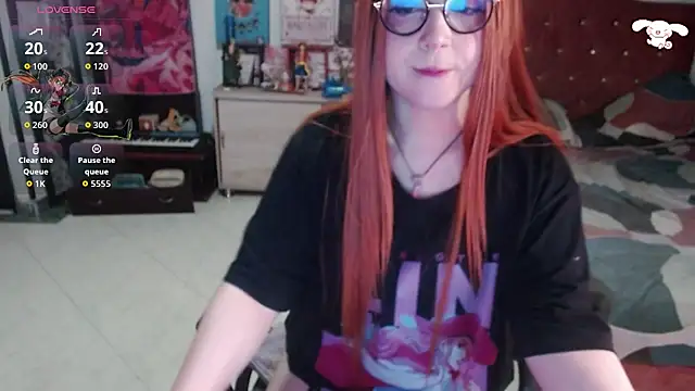 Snapshot of Avril2001 chatting on October 12, 2025, 2:43 am Avril2001 online show from October 12, 2025, 2:43 am