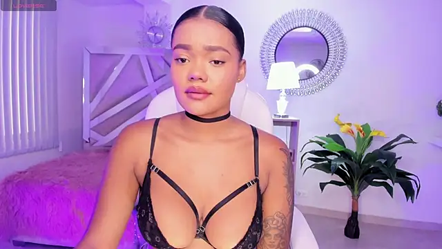 madisson davon online show from December 10, 2024, 2:17 pm