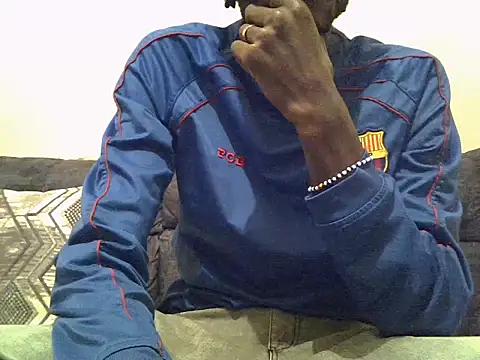 Delicious-D online show from March 9, 2025, 7:48 pm