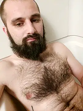 hungandnerdy420 online show from September 18, 2025, 5:42 am