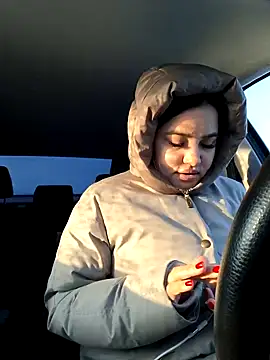 stacy stoone online show from February 6, 2025, 5:46 am